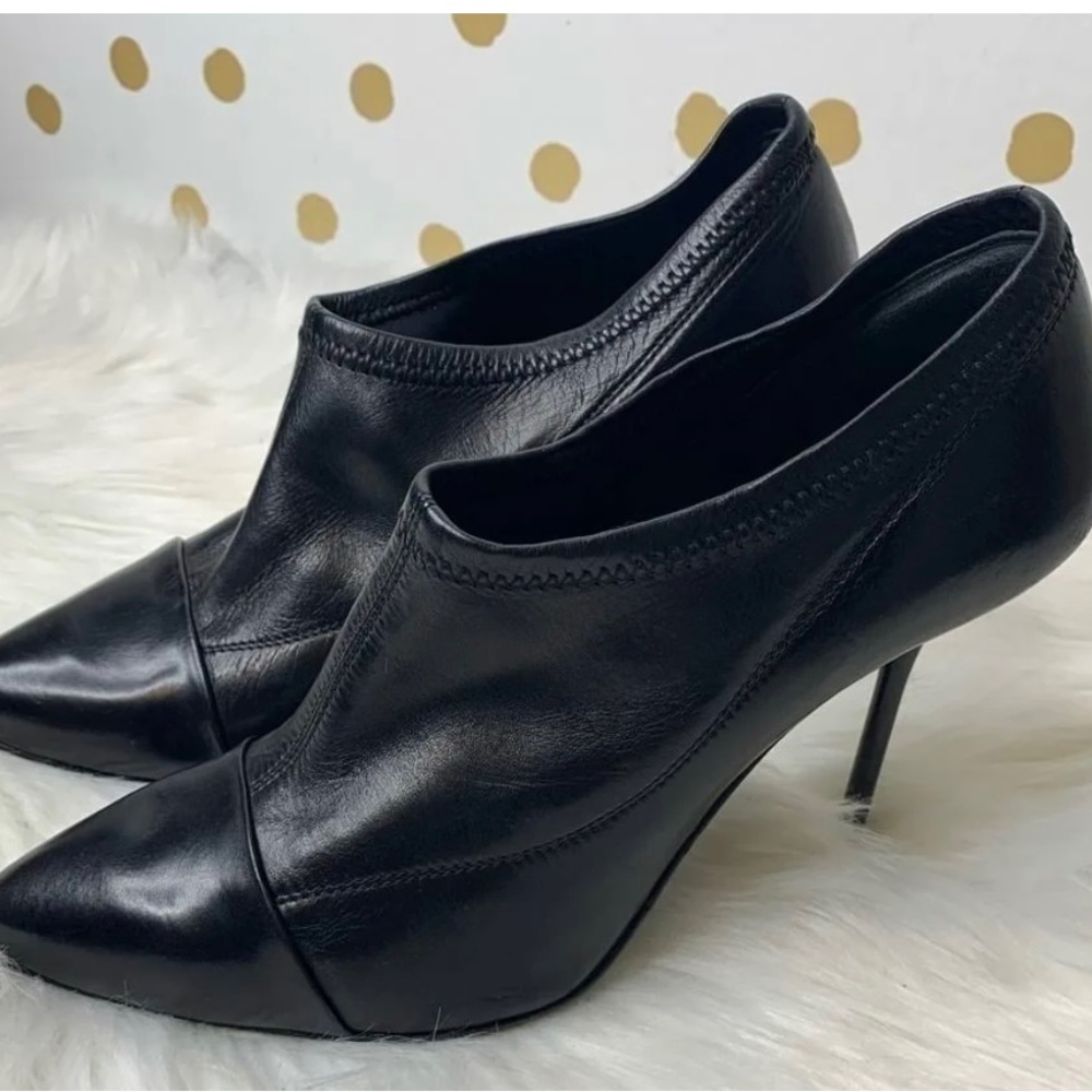 Pedro Garcia stiletto ankle booties. Black leather size 8 1/2.  4 inch heel.